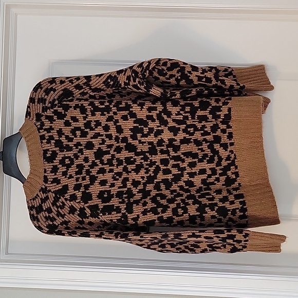 NWOT Old Navy Chunky Leopard Sweater sz L - Picture 3 of 3